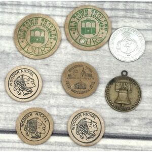 LOT OF TOKENS WOODEN NICKELS  BICENTENNIAL PENDANT KNIGHTS OF BABYLON MARDI GRAS